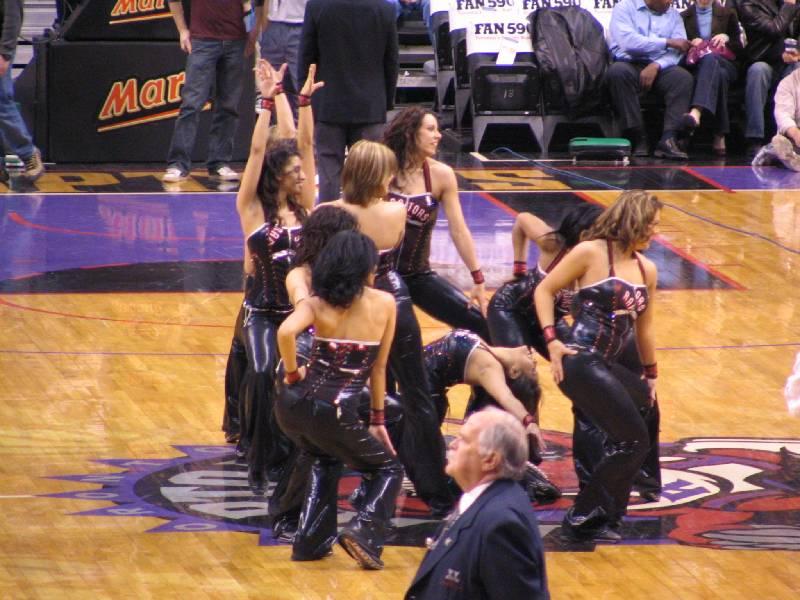 Raptors - 02.04.2005 051.jpg